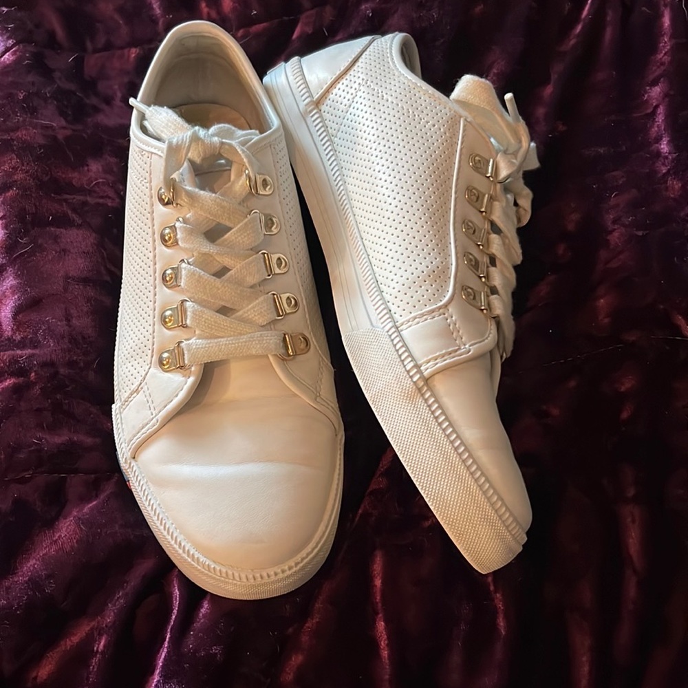 Tommy Hilfiger white sneakers size 8 slight imperfection.